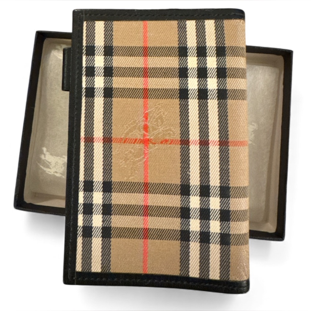 💫Burberry Haymarket Plaid Mini Agenda With Box💫 - Picture 3 of 5